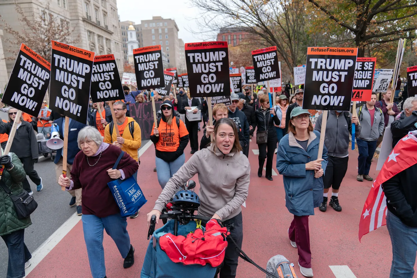 Zhvillohet protestë pranë Shtëpisë së Bardhë kundër politikave të administratës Trump