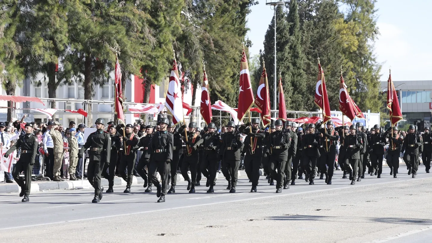 بحضور نائب الرئيس أردوغان.. شمال قبرص التركية تحتفل بعيد تأسيسها الـ42