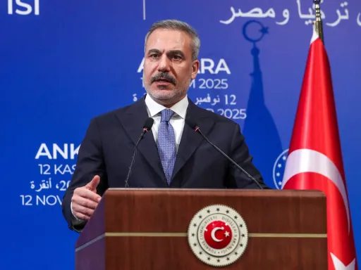 Fidan: Türkiye está pronta para assumir responsabilidade em Gaza, e apela ao fim da ocupação