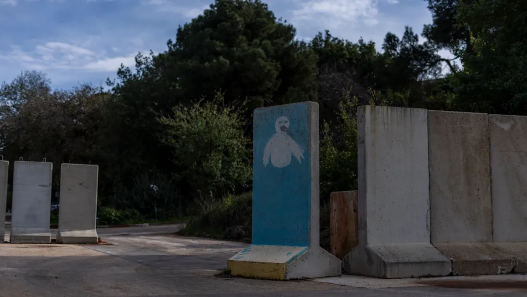 لبنان از اسرائیل به دلیل ساخت دیوار بتنی فراتر از خط آبی به شورای امنیت شکایت می‌کند