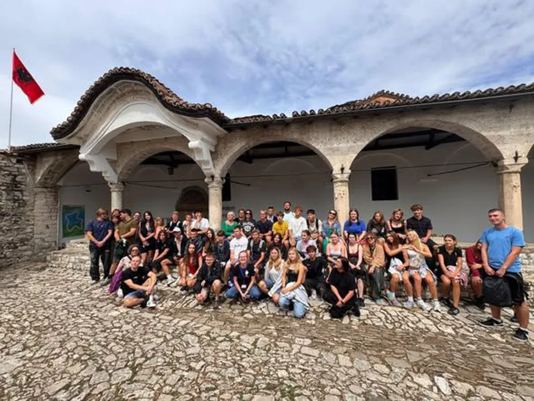 Mbi 11 milionë turiste të huaj kanë vizituar Shqipërinë në 10 muaj