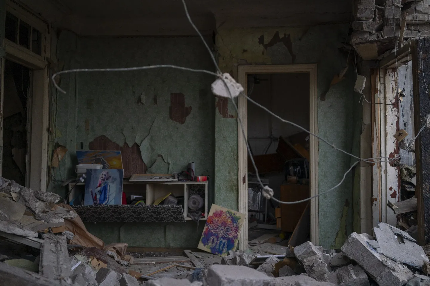 Ukraina thotë se 4 persona u vranë dhe 15 u plagosën nga sulmet ajrore ruse në rajonet e Kharkivit