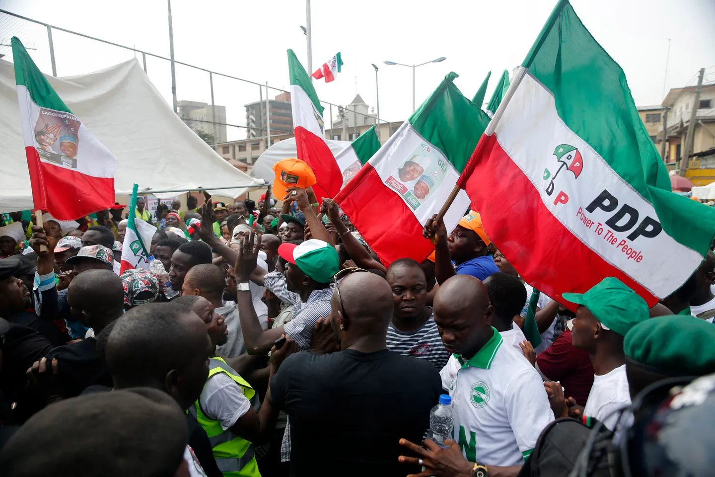 Rikicin PDP: Ɓangaren Wike ya yi watsi da kora yayin da jihohi huɗu ke ƙalubalantar Makinde