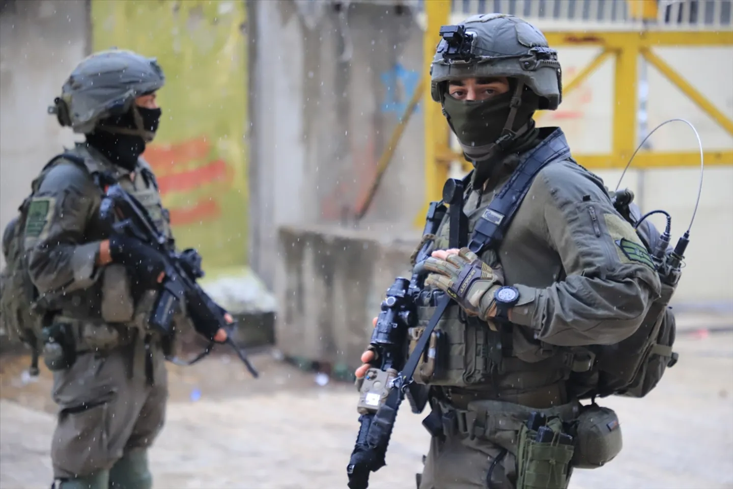 تصاعد اعتداءات جيش الاحتلال والمستوطنين في الضفة.. و198 مستوطناً يقتحمون الأقصى