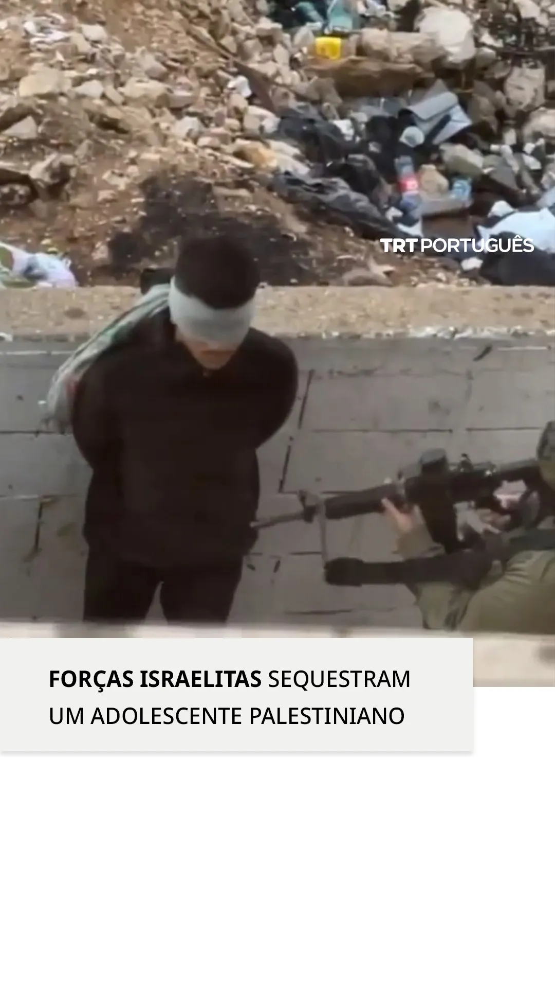 Forças de ocupação israelitas detêm um adolescente na sua casa