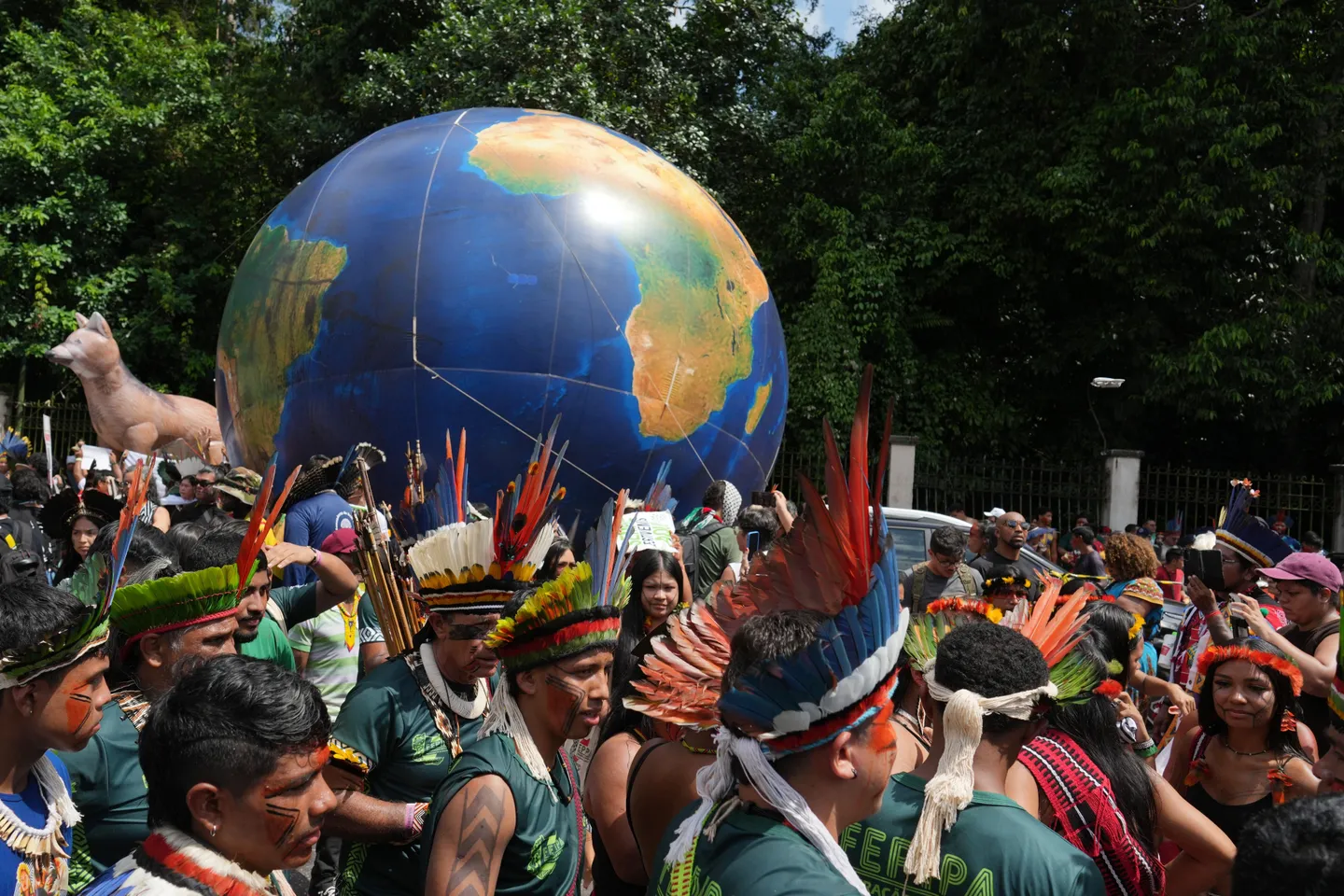 Brasil insta as nações a negociarem e encontrarem soluções para o aquecimento global na COP30