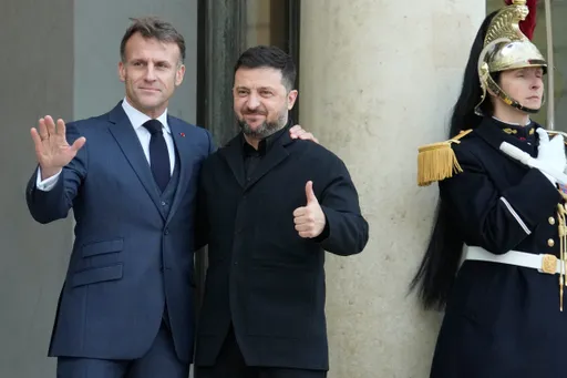 Зеленски во Париз на средба со Макрон