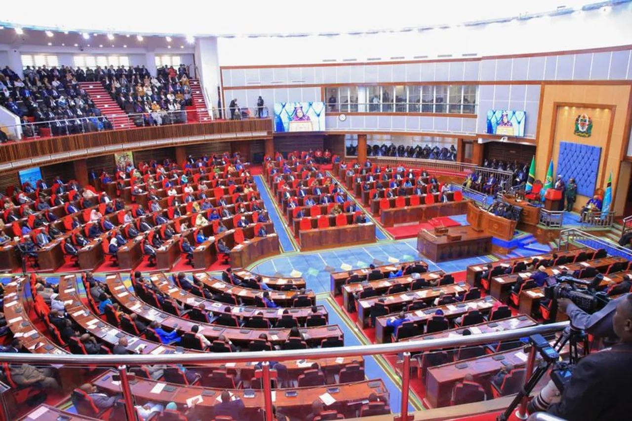 Kwa nini nchi huamua kuhamisha mji wake mkuu?