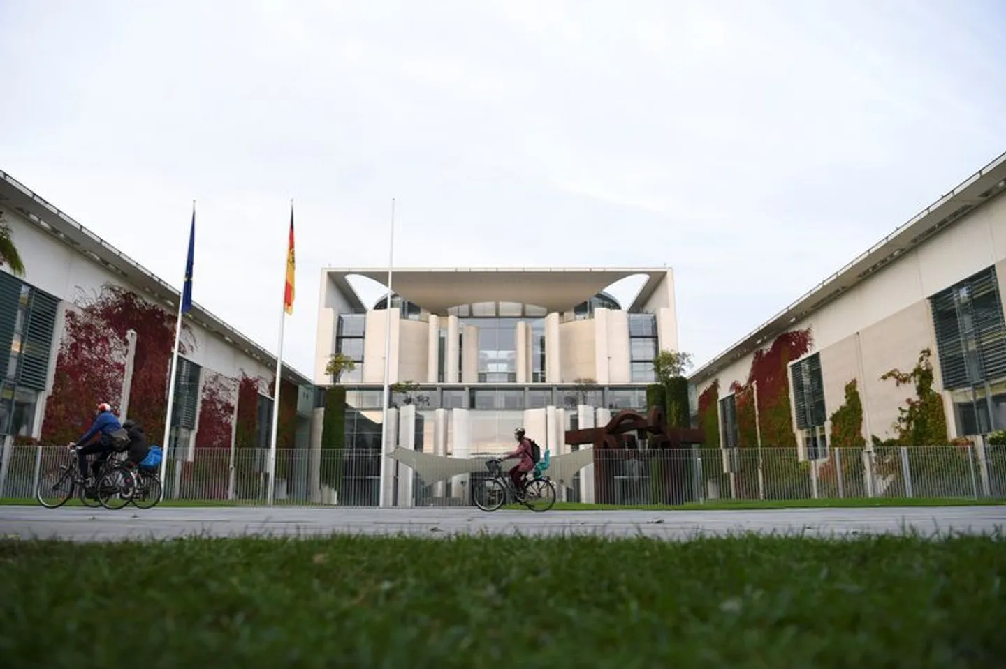 Генерацијата З во Германија сака долги патувања, но не сакаат во пензија на 67 години