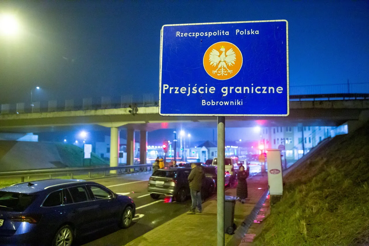 Białoruś: Na granicach UE tworzą się kolejki, największe na odcinkach z Polską i Litwą