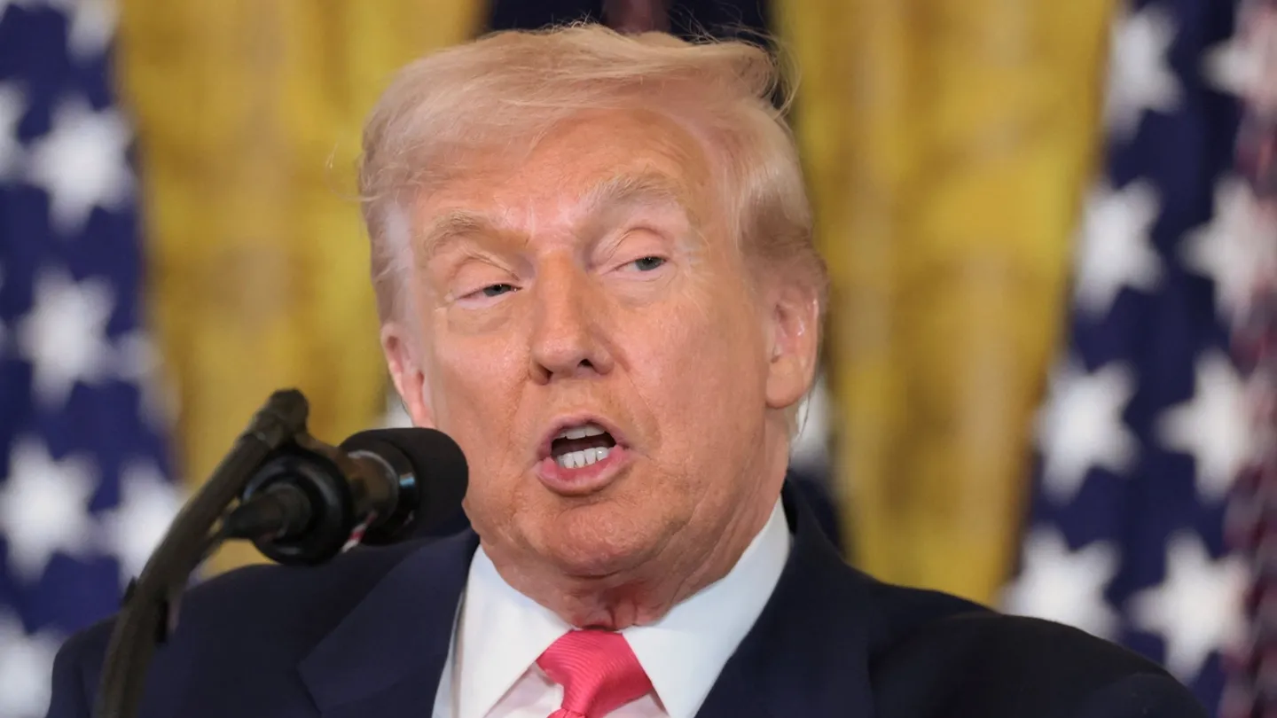 Трамп грозит партнерам России «строгими санкциями»