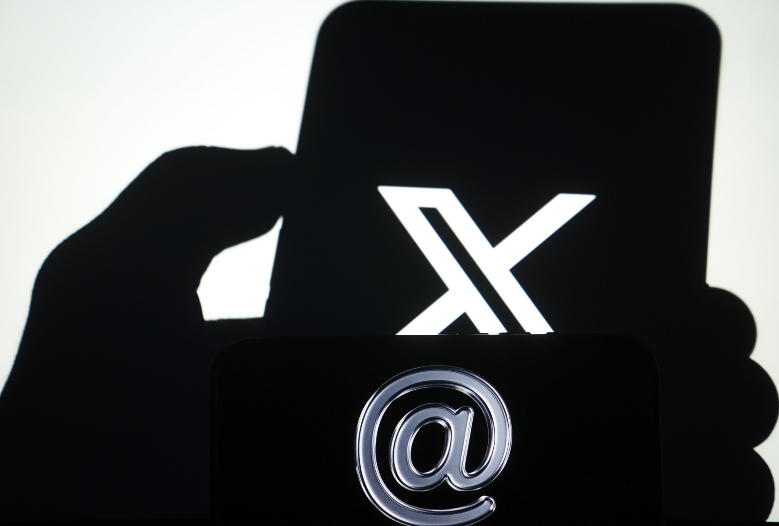 X pëson ndërprerje globale që prek mijëra përdorues