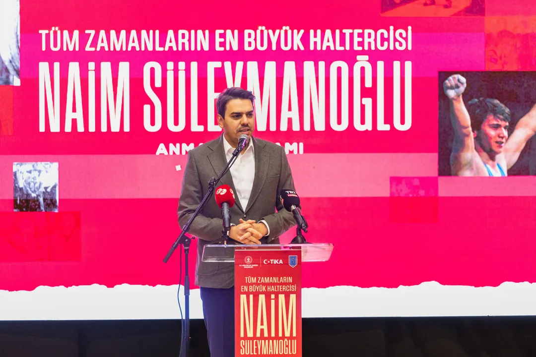 Паметта на Наим Сюлейманоглу, най-великия щангист на всички времена, беше почетена в България