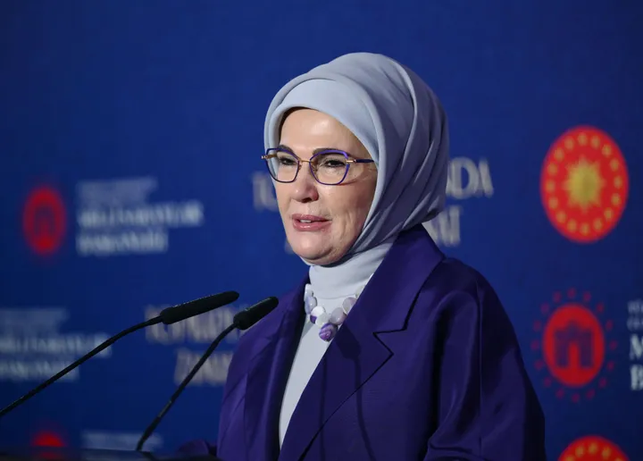 Türkiye’s first lady stresses the need for new global vision to reinforce family institution