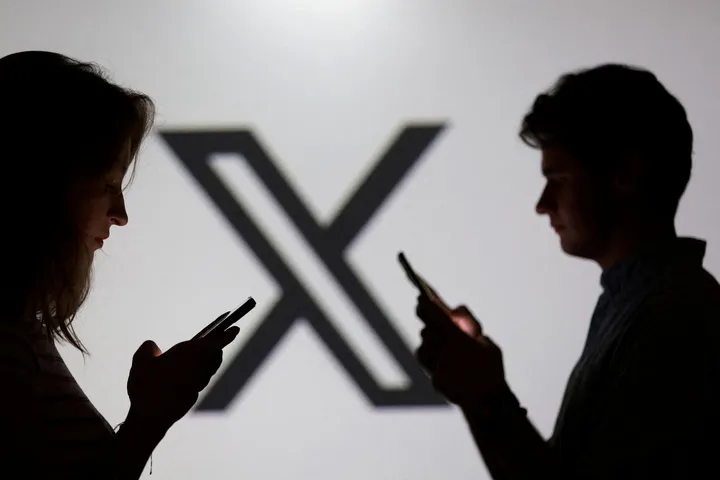 Thousands affected as X suffers widespread global outage