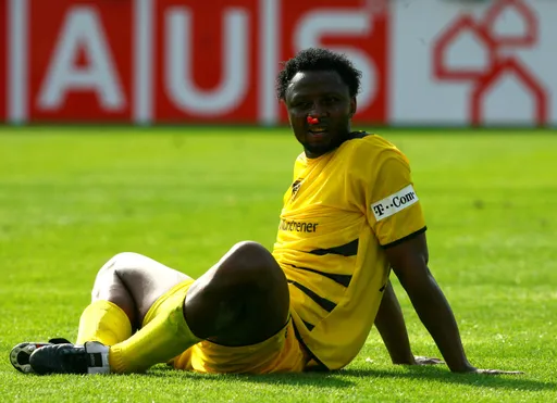 Food poisoning prevents Zambia coach Moses Sichone from debut