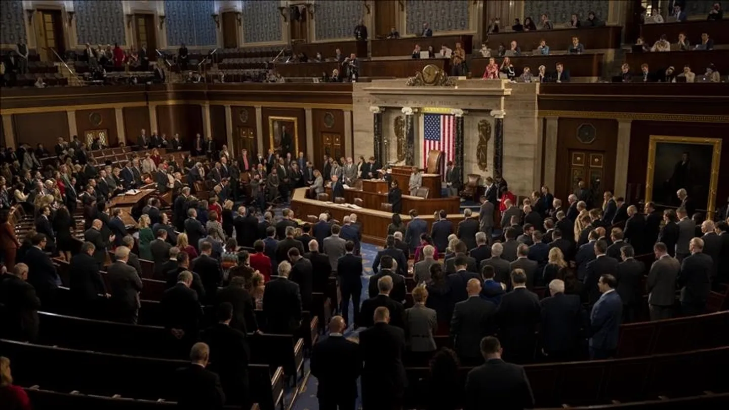 Predstavnički dom SAD-a usvojio zakon kojim se nalaže Ministarstvu da objavi dosijee o Epsteinu