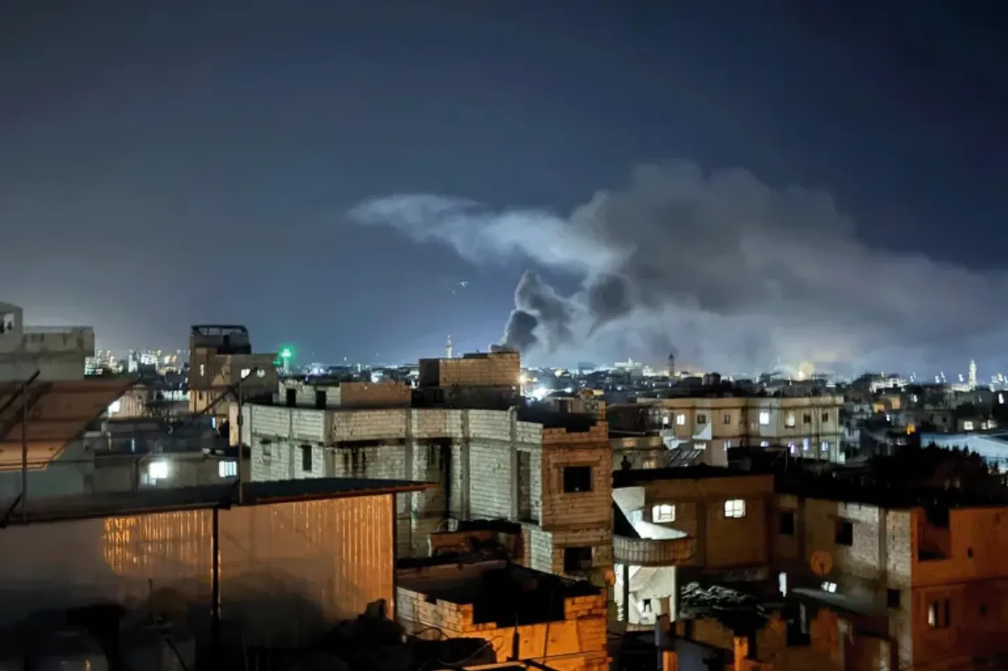 مقتل 13 بقصف للاحتلال على مخيم عين الحلوة جنوبي لبنان.. وحماس تنفي وجود منشآت عسكرية