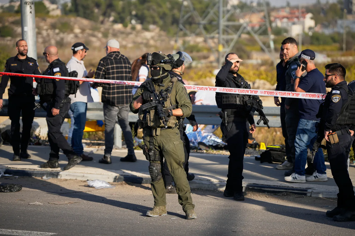 Stabbing attack injures Israeli soldiers near Ramallah in the occupied West Bank
