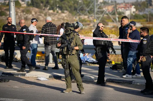 Stabbing attack injures Israeli soldiers near Ramallah in the occupied West Bank