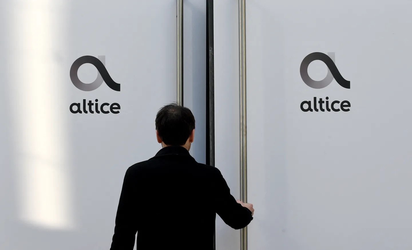 France : plusieurs perquisitions suite au scandale de corruption autour d’Altice