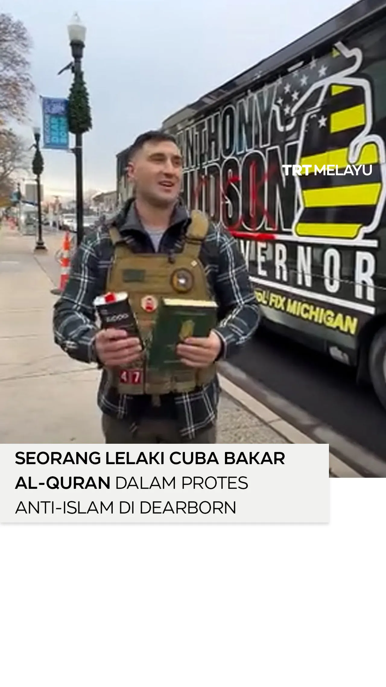 Seorang lelaki cuba bakar Al-Quran dalam protes anti-Islam di AS