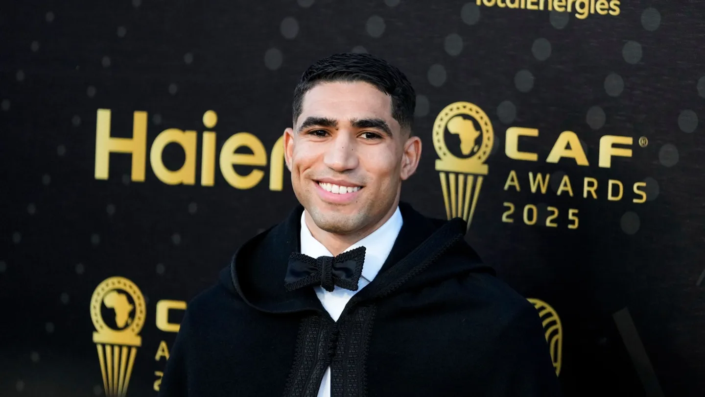 متفوقاً على صلاح.. أشرف حكيمي يفوز بجائزة أفضل لاعب إفريقي لعام 2025