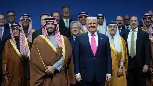 ترمب يتعهد بتسوية نزاع السودان ويكشف عن اتفاقيات مع السعودية بقيمة 270 مليار دولار