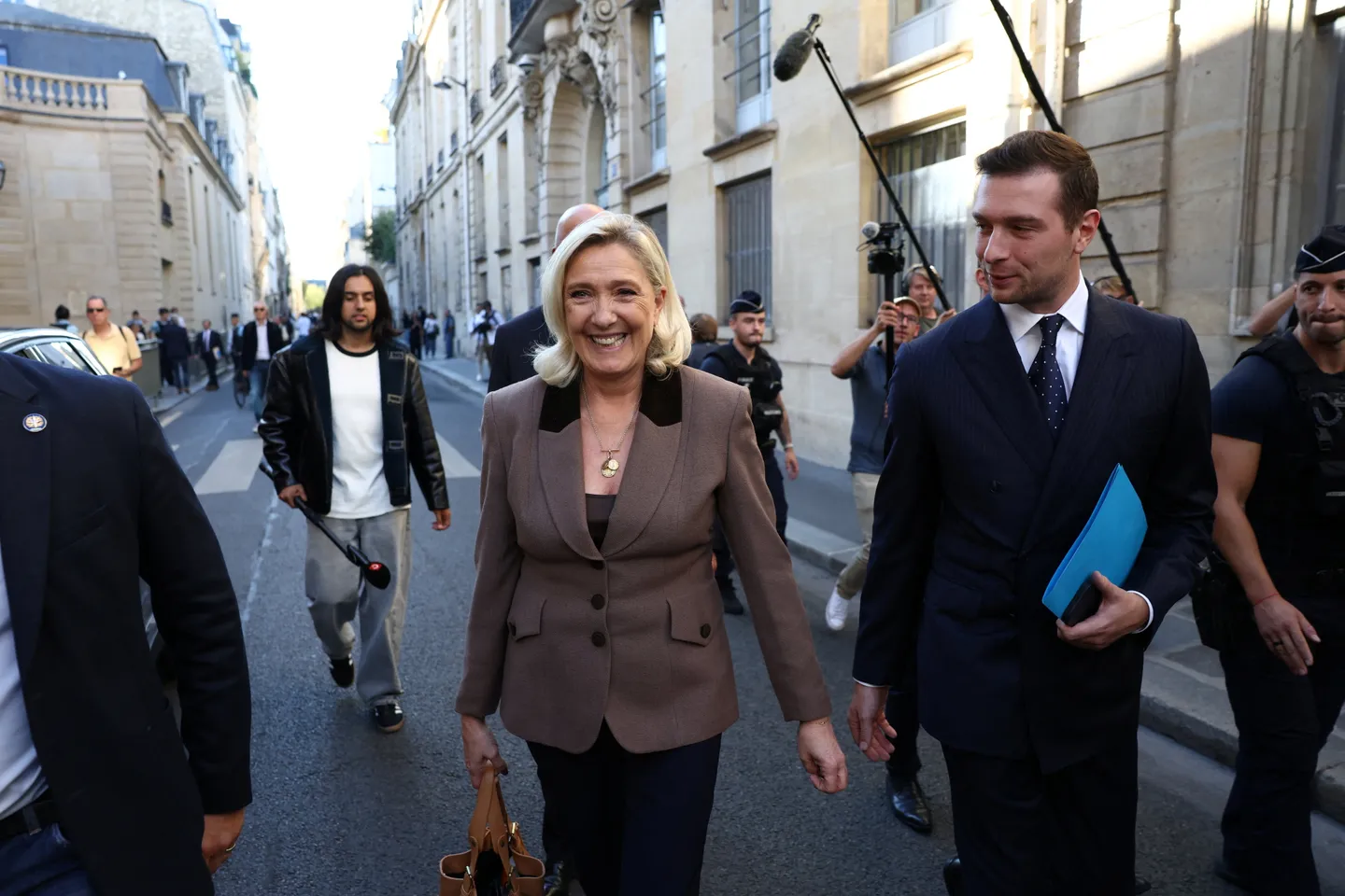 France: un sondage classe le RN en tête des intentions de vote au premier tour de la présidentielle