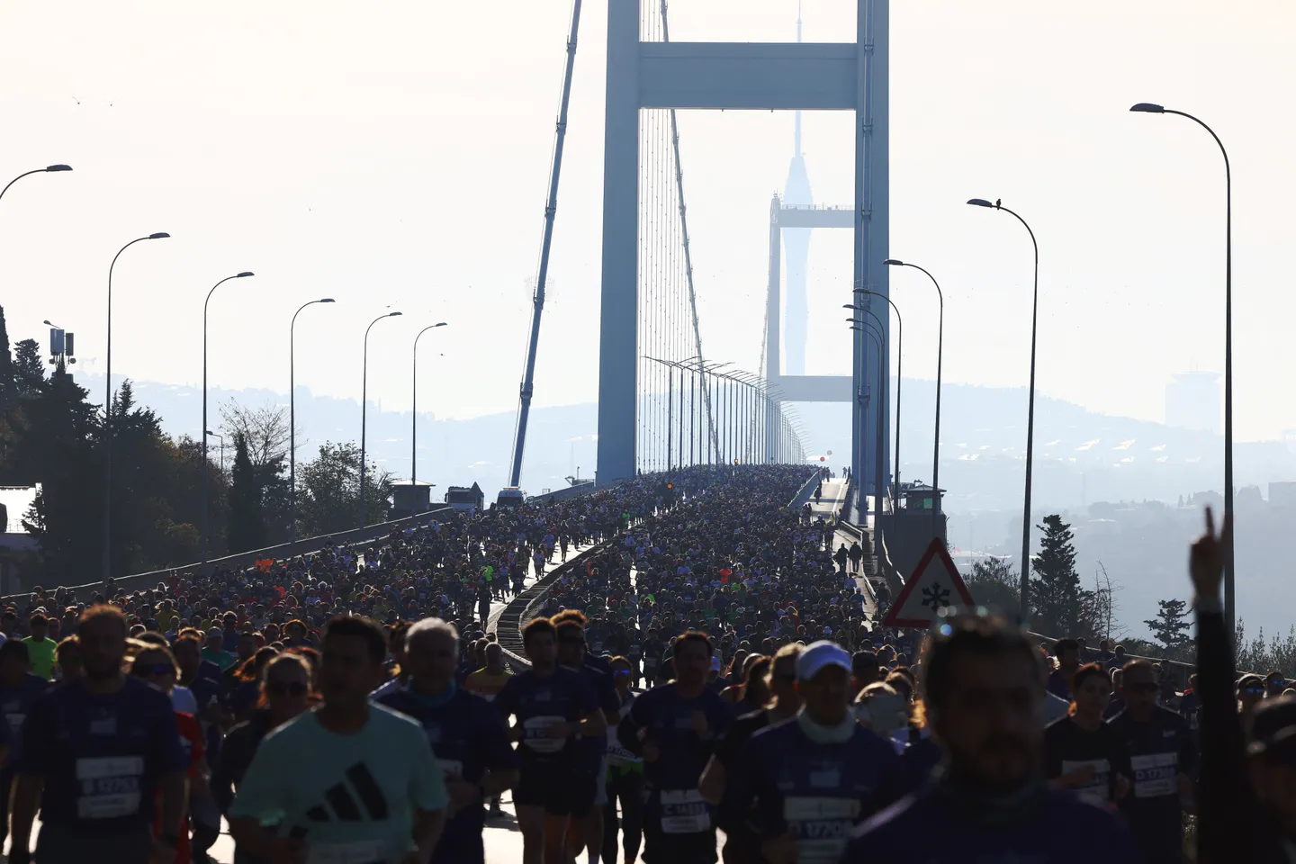Desetine hiljada ljudi učestvovalo u Istanbulskom maratonu