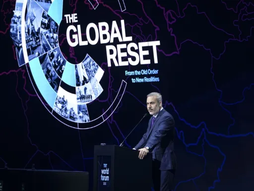 Ministro dos Negócios Estrangeiros turco apela à reforma da ONU