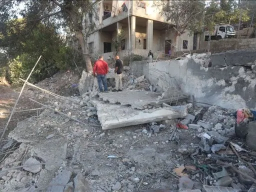 Ataque aéreo israelita mata quatro pessoas no sul do Líbano, violando o cessar-fogo