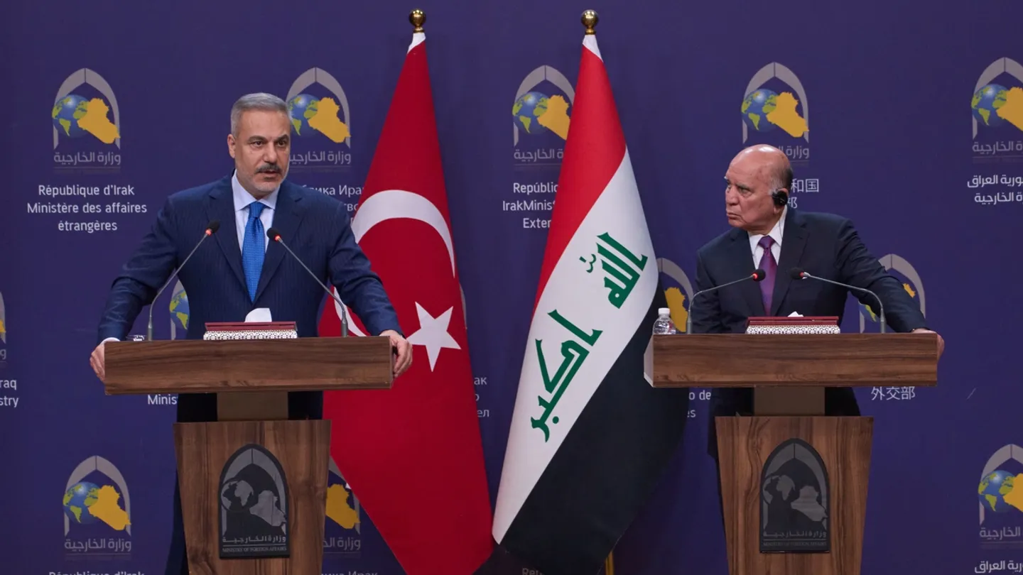 فيدان من بغداد: نتطلع لإنهاء PKK أنشطته الإرهابية في العراق