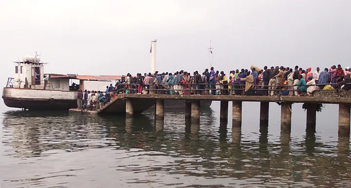 Gurmadka oo weli raadinaya 70 qof kadib doon ku qallibantay DR Congo