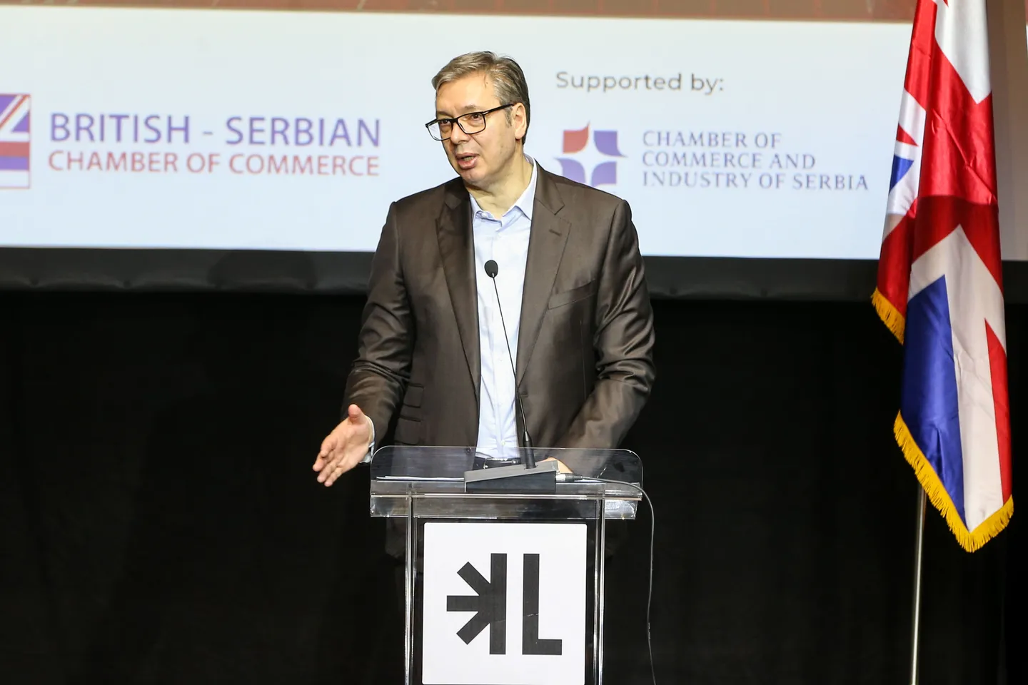 Vučić najavio moguće izbore u maju ili decembru naredne godine