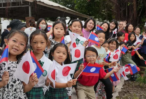 愛子さま、ラオス訪問で不発弾被害に思いを寄せ「一日も早くなくなることを願う」