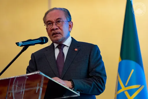 Anwar gesa belia Malaysia, Afrika bebaskan diri daripada ‘mentaliti penjajah’