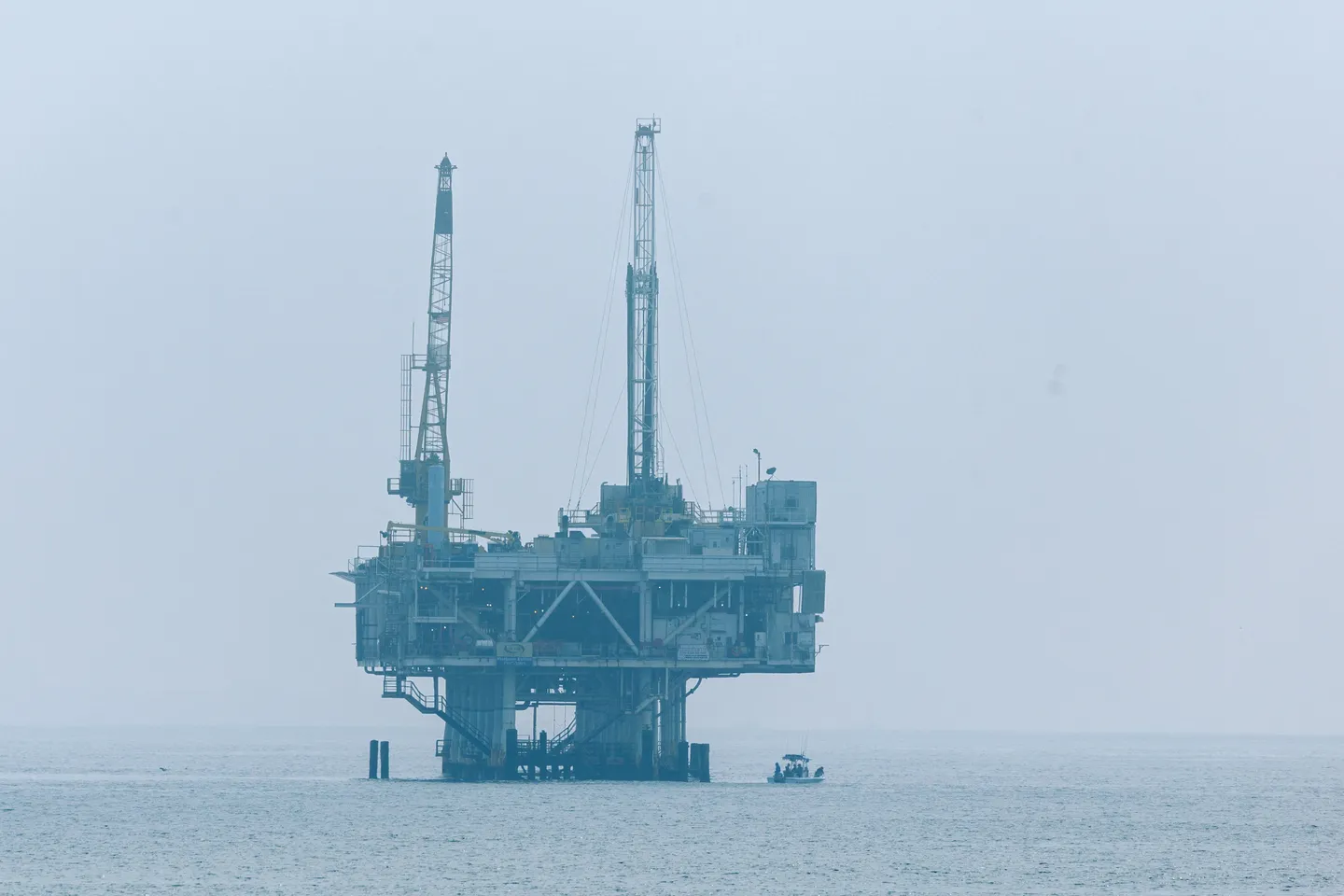 US plans massive expansion of oil drilling in waters off Alaska, California, and Florida