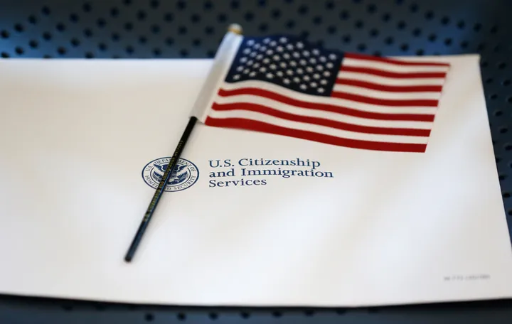 Felfüggesztette a 19 ország állampolgárai menedékjog iránti kérelme elbírálását az USA