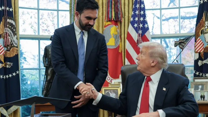 بعد مشادات إعلامية.. ترمب يلتقي ممداني في البيت الأبيض ويصف الاجتماع بالبنّاء