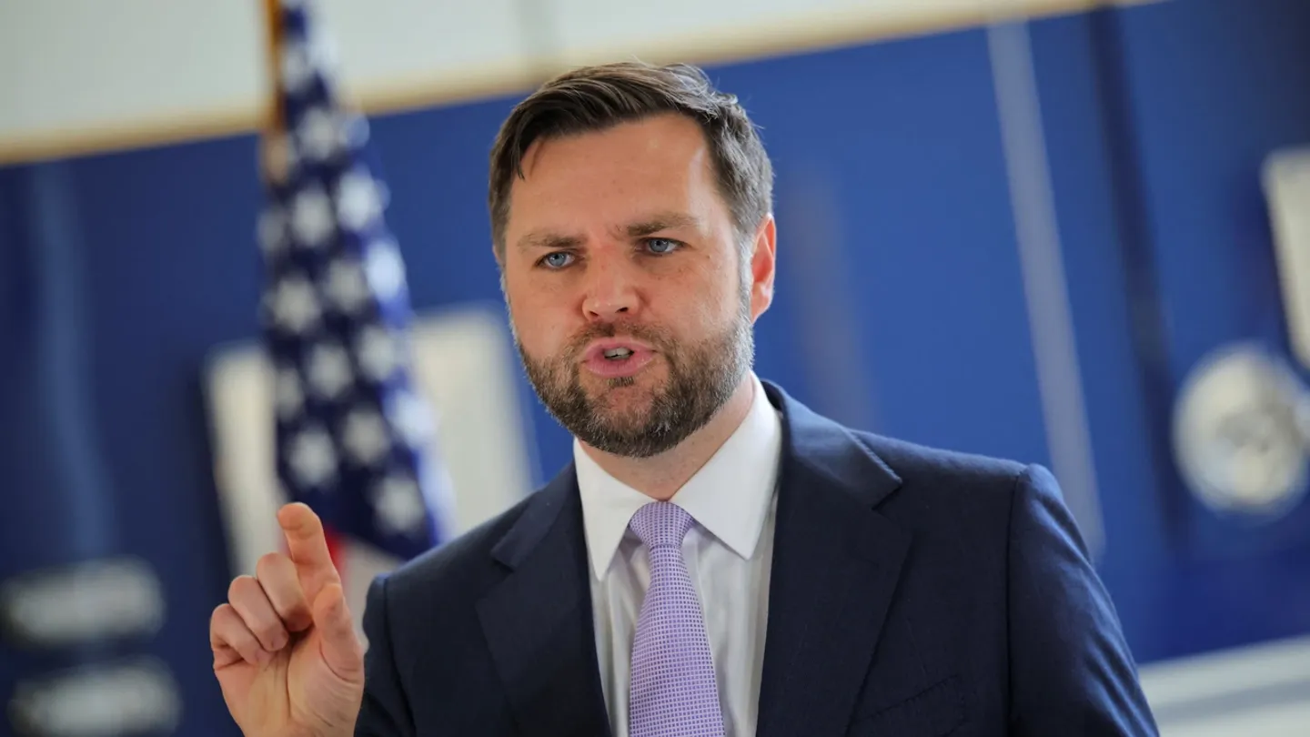 Зеленский и Вэнс обсудили план Трампа