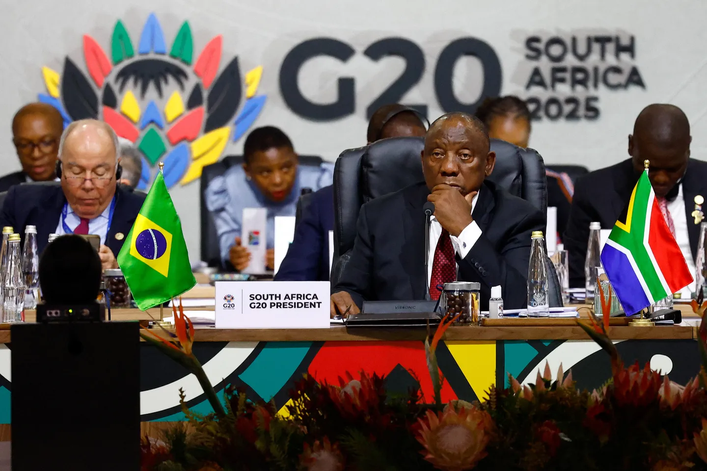 G20 summit in Johannesburg ends as South Africa hands presidency to absent US