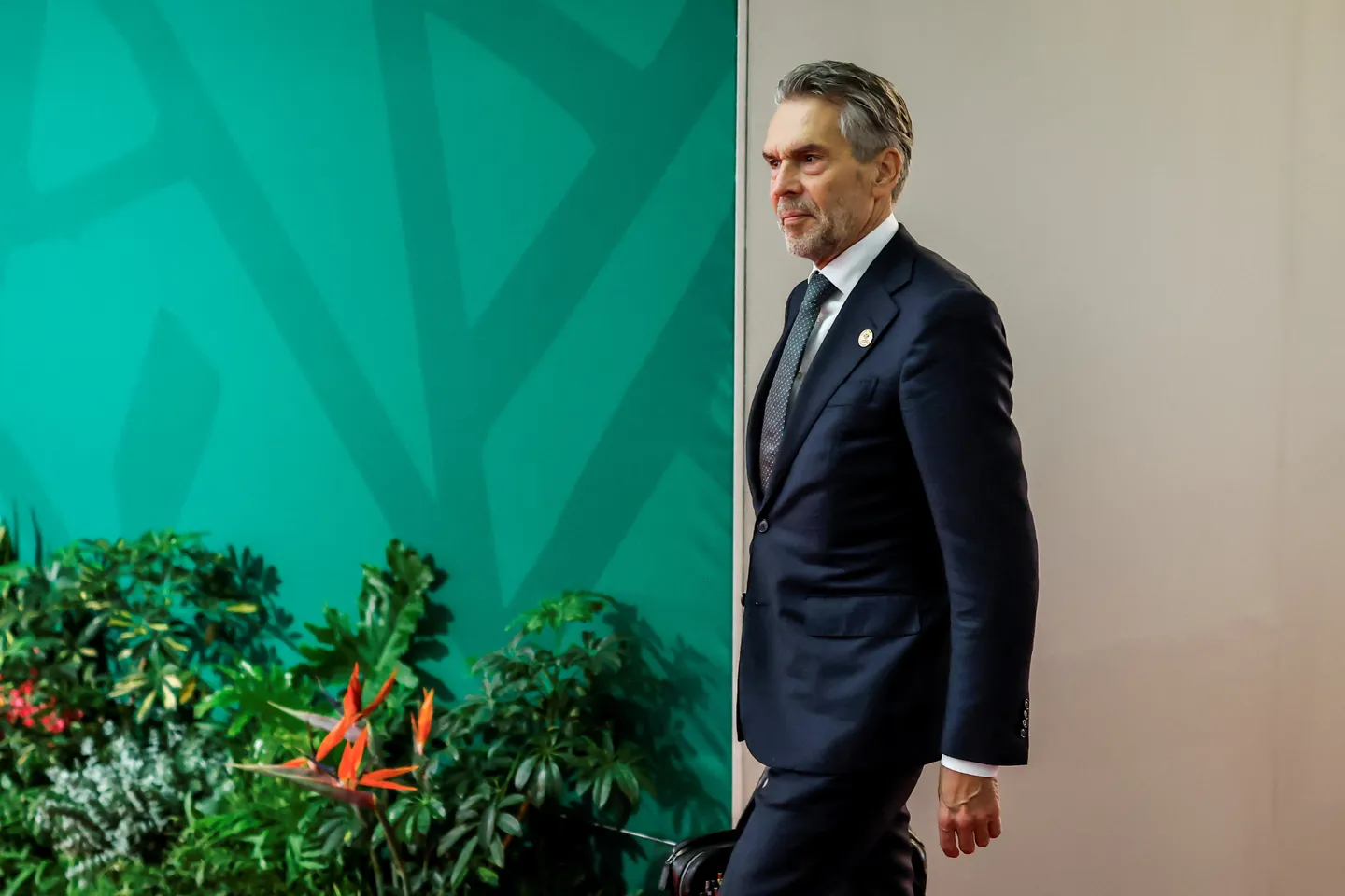 Spanning tussen premier Schoof en het parlement over financiële steun aan Oekraïne