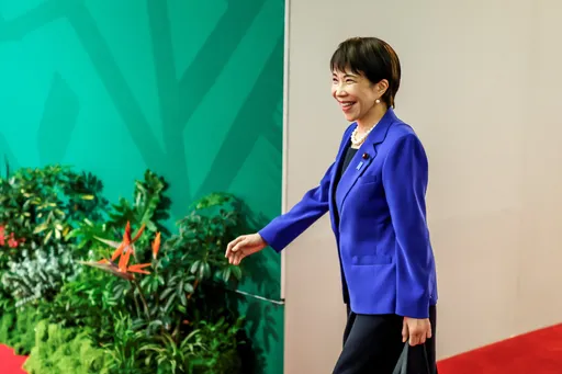 高市首相の「働いて、働いて、働いて…」が2025年流行語大賞に