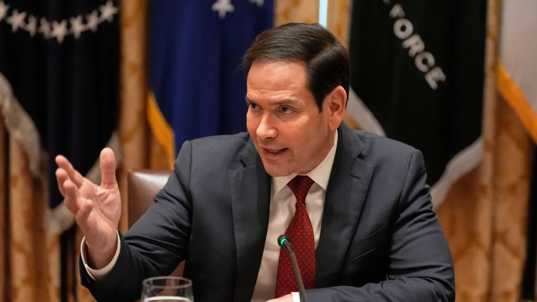 АКШ Украинадагы тынчтык планы Орусиянын "каалоолор тизмесине" кирбейт деп ырастады