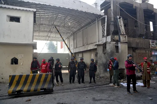 Suicide bombing targets Pakistan paramilitary HQ, killing three troops and three terrorists