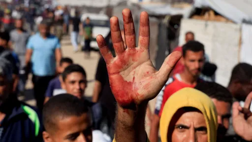 "مؤسسة غزة الإنسانية" تُنهي عملها بالقطاع.. وحماس:  نموذج لفشل الاحتلال وشركائه