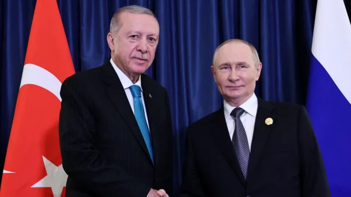 Türkiye continues to strive for durable peace between Russia and Ukraine: Erdogan to Putin