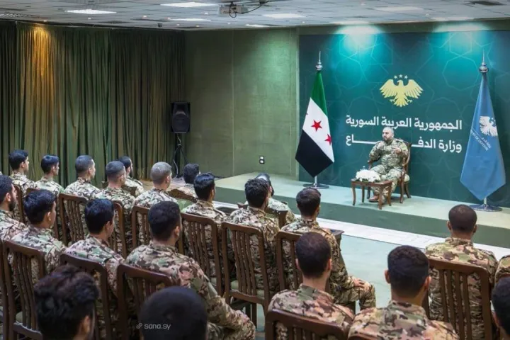 خطة شاملة وتحديات كبيرة.. كيف تعيد وزارة الدفاع السورية تشكيل جيشها؟