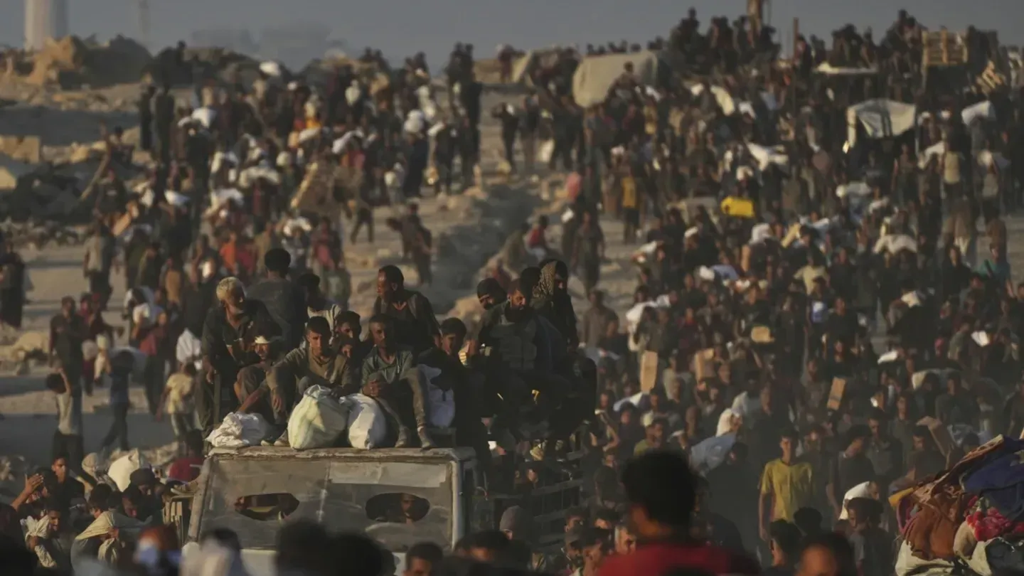 Израиль впускает лишь треть помощи в Газу